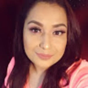 Meet your Posher, Estela